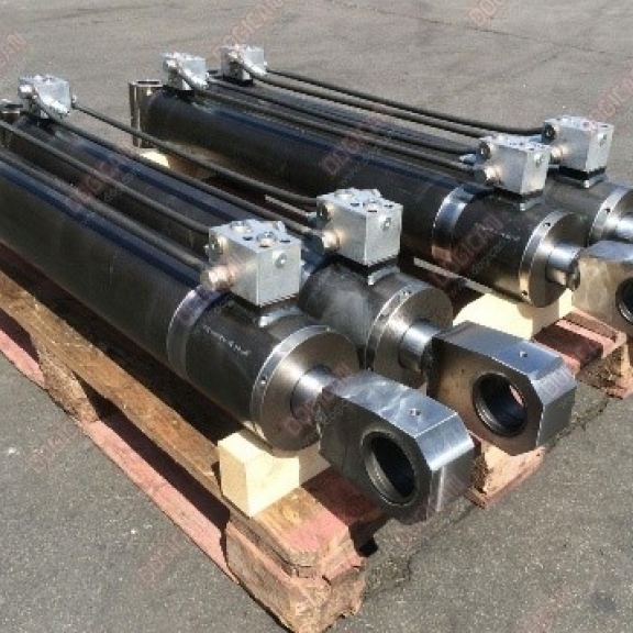 Hydraulikzylinder für Forstkräne, Traktoranbaugeräte